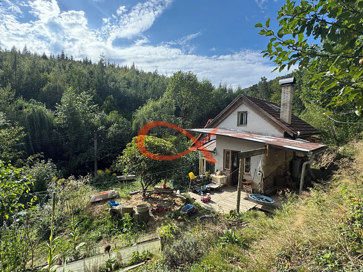 Prodej rodinného domu 150 m², pozemek 6125 m²